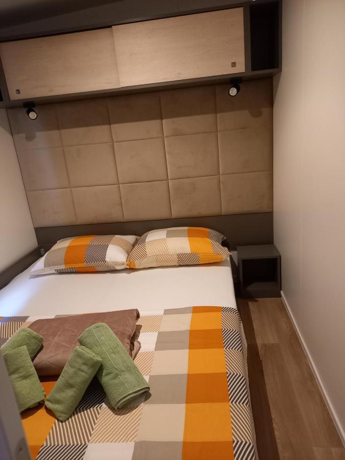 Mobile Home Agava Biograd Na Moru Buitenkant foto